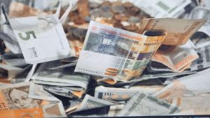 농협 아파트 담보 대출 을 실제로 이용한 후기 와 금리, 한도, 승인 조건까지 한눈에 정리했습니다. 대출 고민 중이라면 반드시 확인하세요. 농협 아파트 담보대출을 이용한 실제 경험을 바탕으로 장점과 단점을 솔직하게 공개합니다. 대출 전 필수 체크!