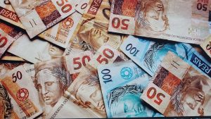 이 글에서는 실제 후순위 주택 담보 대출 후기 를 바탕으로 금리, 한도, 승인 조건을 자세히 분석했습니다. 대출 전 꼭 확인하세요. 후순위 담보대출 이용자의 생생한 후기와 함께 은행과 대부업의 차이를 비교해드립니다. 현명한 선택 가이드 제공.